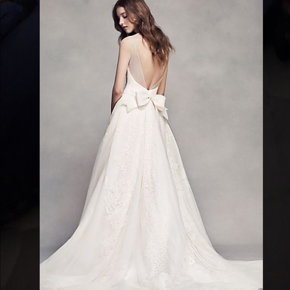More pictures of Vera wang wedding dress